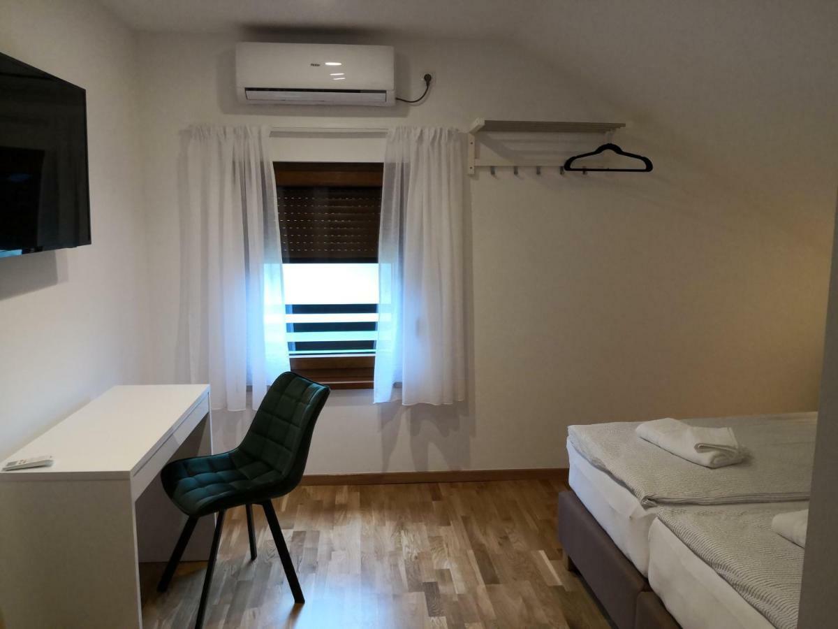קורניצה Accommodation Plitvice מראה חיצוני תמונה